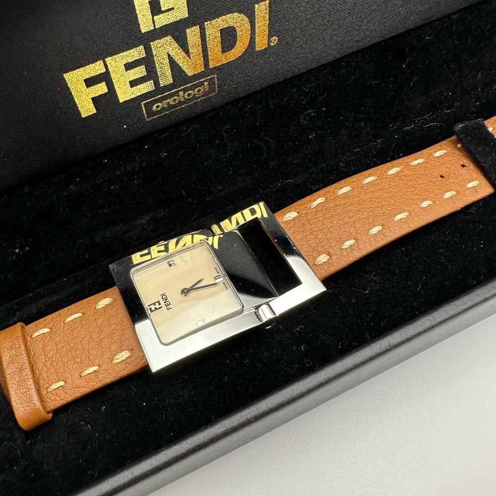 Fendi Watch - Picture 2 of 12